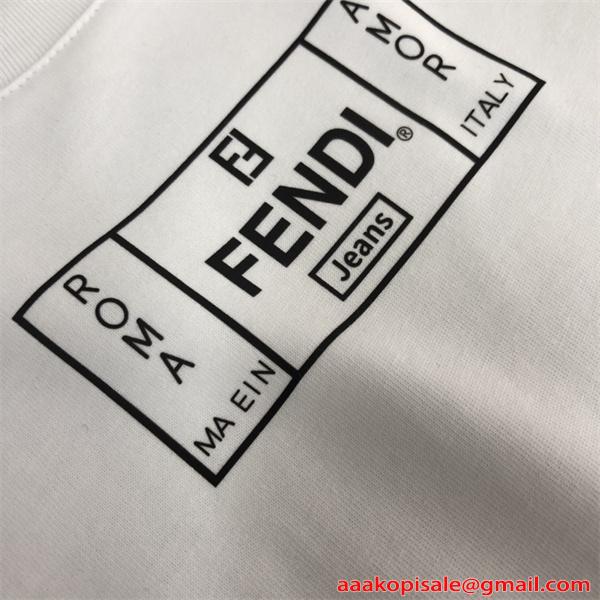FENDI 洗練 スクエアロゴ フェンディ コピー ホワイト 半袖 Tシャツ ミニマル シンプル きれいめ