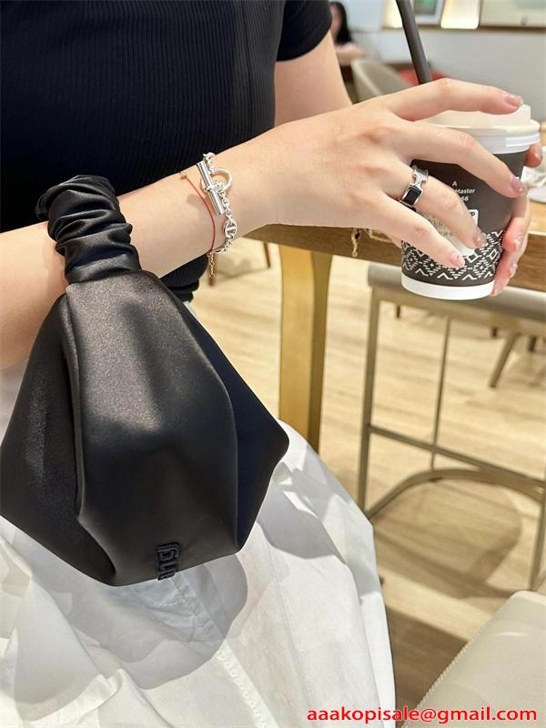 2026新作★Hermès エルメスブレスレットスーパーコピー人気定番アイテム男女OK