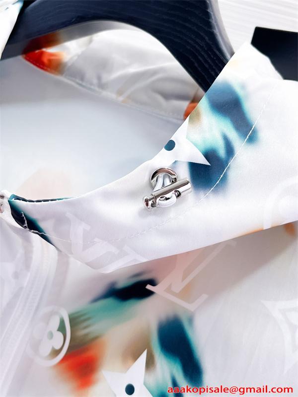 ルイヴィトン 偽物 セットアップ LOUIS VUITTON マルチカラー柄 紫外線対策 軽量 速乾 ビーチ 海水浴