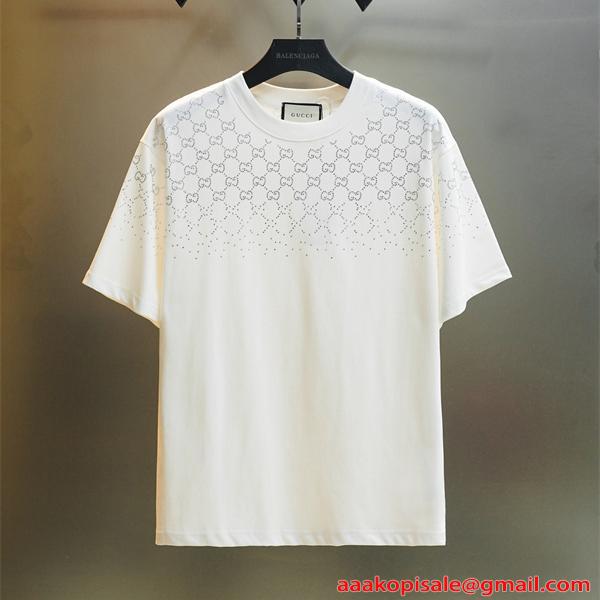 GUCCI 半袖Tシャツ 上品 グッチ スーパーコピー ミニマル 高級感 シンプル 通気性 大人カジュアル