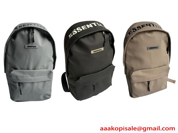プレート バックパック ブラック エッセンシャルズ コピー 防水風 大容量 多収納 ポケット 人気 ESSENTIALS