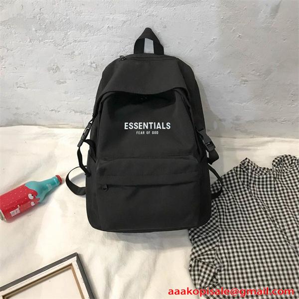 リュック ブラック 大容量 多収納 防水風 通学 ESSENTIALS ベーシック 定番 エッセンシャルズ スーパーコピー