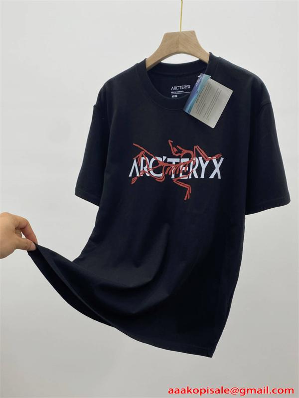 ARC'TERYX アークテリクス コピー ホワイト ネイビー配色 プリント 半袖Tシャツ 軽やか素材 ストリート