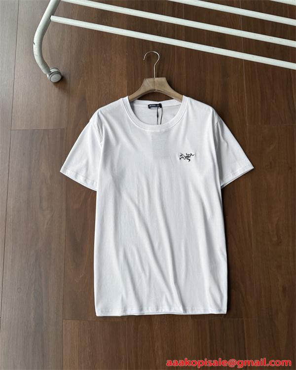 ホワイト ブラックアークテリクス コピー ARC'TERYX ミニマル 半袖Tシャツ シンプル 上品 軽量 快適