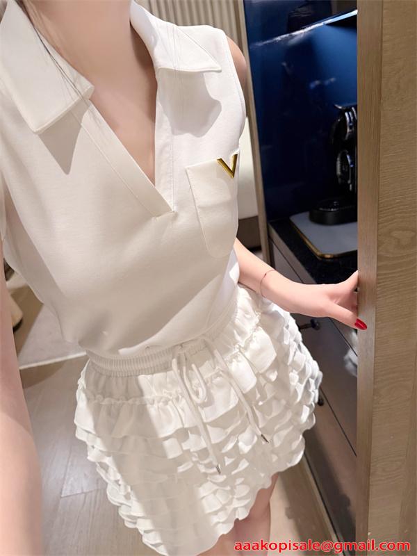 ヴァレンティノ セットアップ2点スーパーコピーVALENTINO 大変大人気2026 春夏の爽やかなスタイル激安(日本最大級)