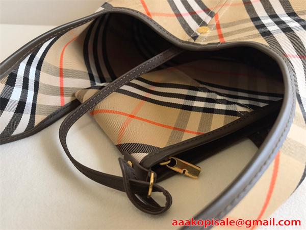 2026春夏の大注目トレンド  BURBERRY バーバリーバッグスーパーコピーブランド激安通販 専門店