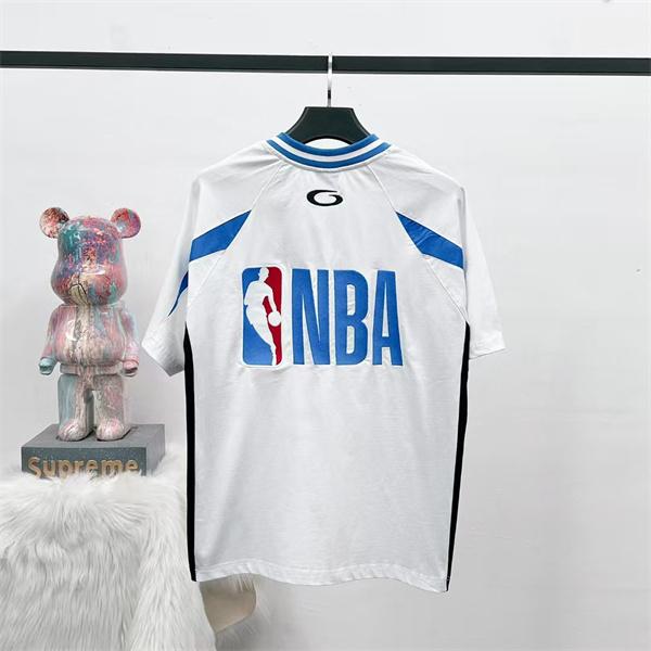 バレンシアガ スーパーコピー 半袖Tシャツ ン スポーツテイスト 配色切替 2026新作 BALENCIAGA