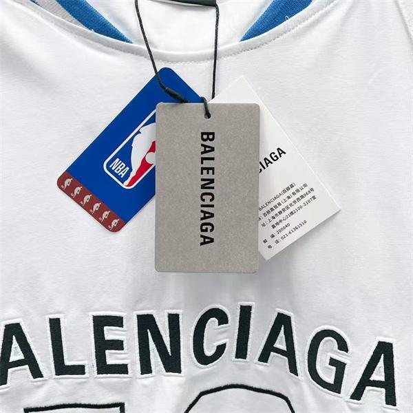 バレンシアガ スーパーコピー 半袖Tシャツ ン スポーツテイスト 配色切替 2026新作 BALENCIAGA