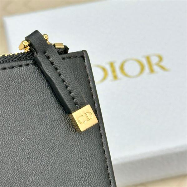 DIOR ディオール スーパーコピー レディース フラグメントケース ゴールドロゴ レザー仕様 洗練