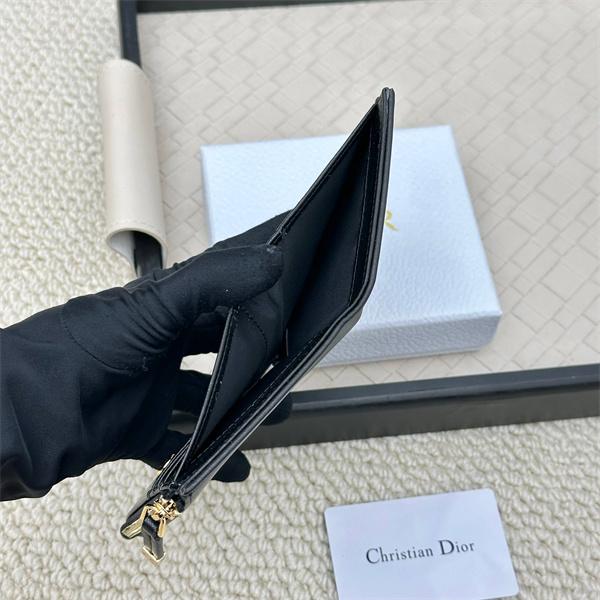 DIOR ディオール スーパーコピー レディース フラグメントケース ゴールドロゴ レザー仕様 洗練