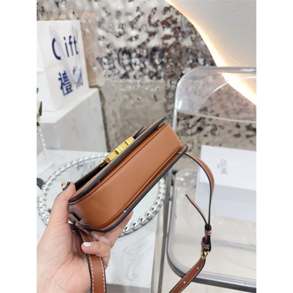 CELINE セリーヌ コピー 人気新作 クラシック ショルダーバッグ レディース 上品
