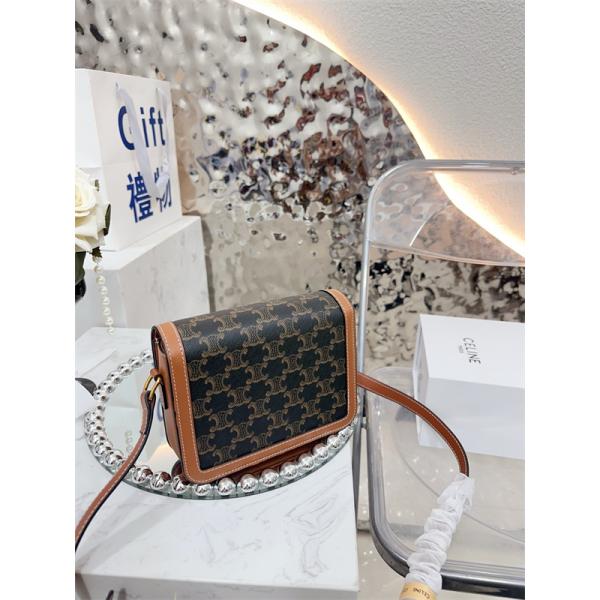 CELINE セリーヌ コピー 人気新作 クラシック ショルダーバッグ レディース 上品