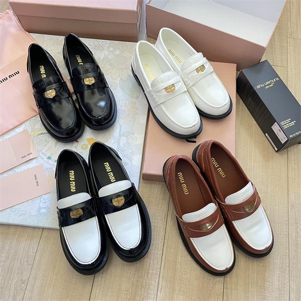 ローファー MIUMIU ミュウミュウ コピー レディース 上品クラシック 厚底ソール 通学 通勤