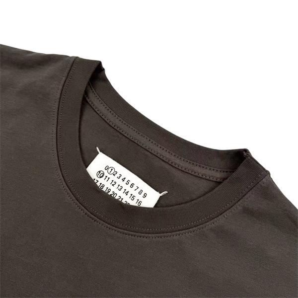 Maison Margiela メゾン マルジェラ コピー 話題集中 ベージュ アートテイスト モードカジュアル 半袖Tシャツ