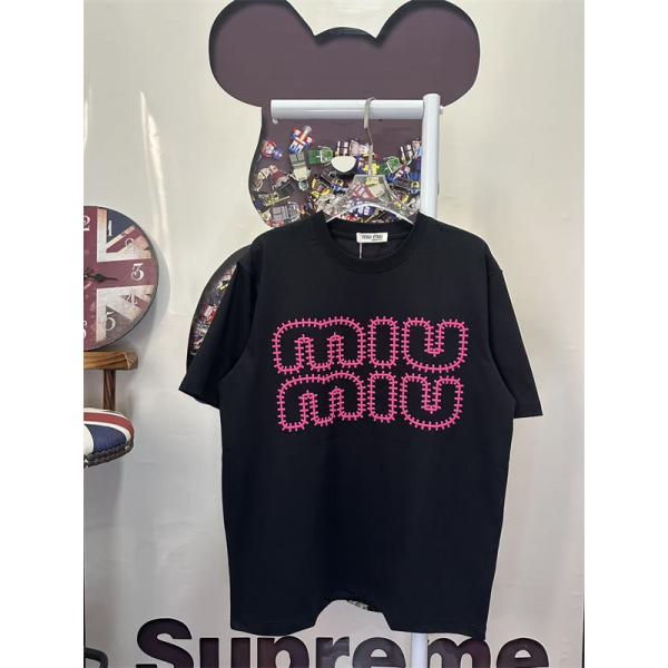 MIUMIU 可愛い Tシャツ ブラック ミュウミュウ コピー 半袖 ビッグロゴ