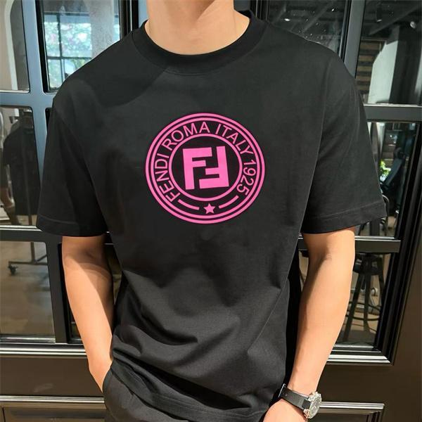 存在感 フェンディ コピー ピンクプリント FENDI ブラック 半袖 Tシャツ ビッグロゴ ストリート