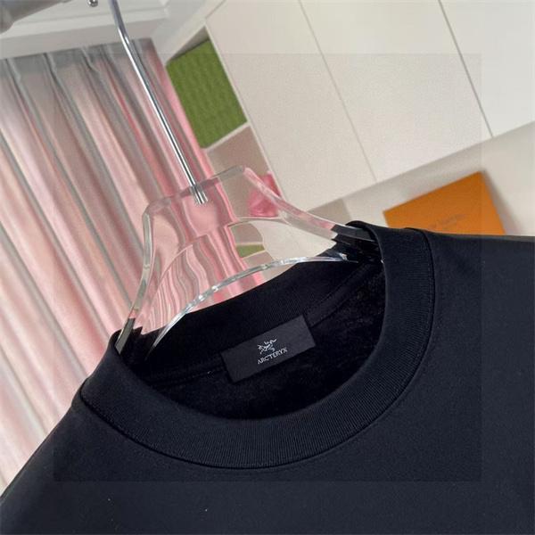 ブラック 半袖Tシャツ 軽量通気 快適 ARC'TERYX シンプル 高級感 メンズ アークテリクス 偽物