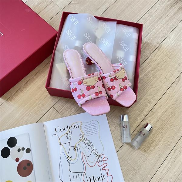 特に今期の春夏注目 ルイ ヴィトン LOUIS VUITTON サンダルコピー2026春夏の流行をチェック激安(日本最大級)