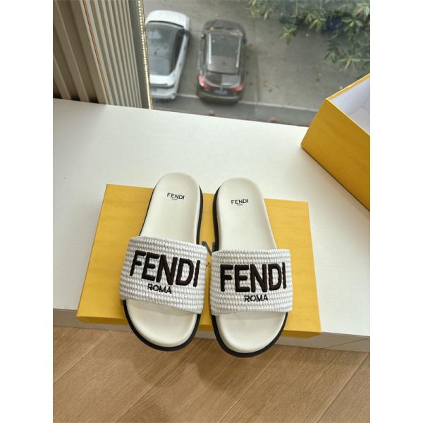 FENDI フェンディ サンダル コピー新作 春夏で話題沸騰中の限定新品  カジュアル 品質保証