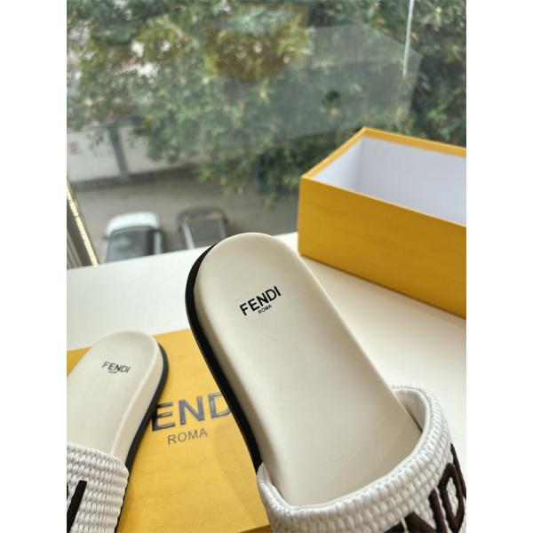 FENDI フェンディ サンダル コピー新作 春夏で話題沸騰中の限定新品  カジュアル 品質保証