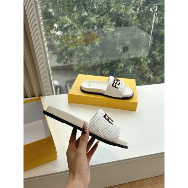 FENDI フェンディ サンダル コピー新作 春夏で話題沸騰中の限定新品  カジュアル 品質保証