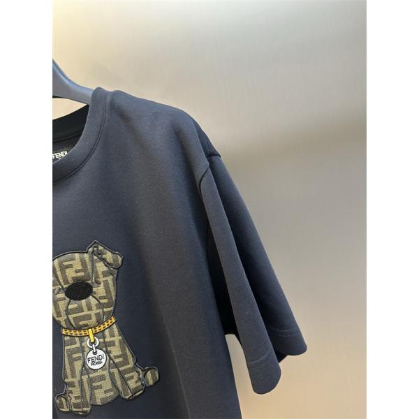 フェンディ半袖Tシャツコピー FENDIセンスよく取り入れられる  激安(日本最大級)