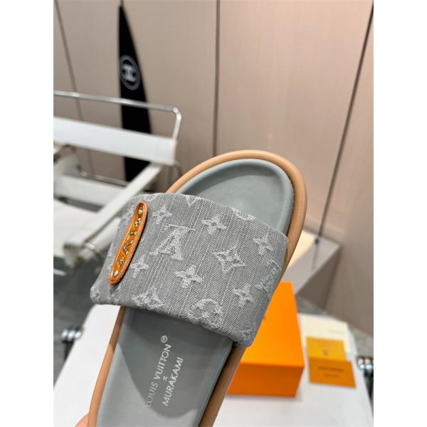 2026SS新ブーム ルイ ヴィトン サンダル コピー今季は色を使った注目新品 LOUIS VUITTON 人気に激安(日本最大級)