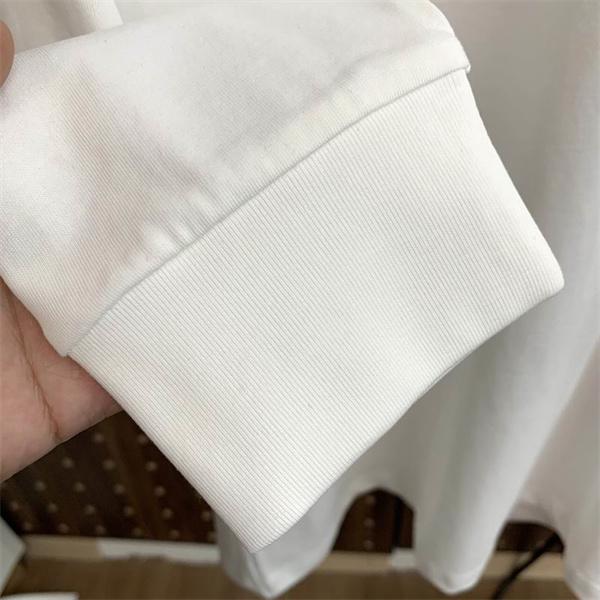 フェンディ ロングｔコピー男性用使いやすさ抜群クルーネックスタイリング ファッション