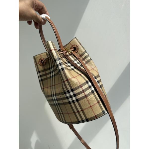 人贈り物にも◎  2026バーバリー BURBERRY ハンドバッグスーパーコピーブランド激安通販 専門店