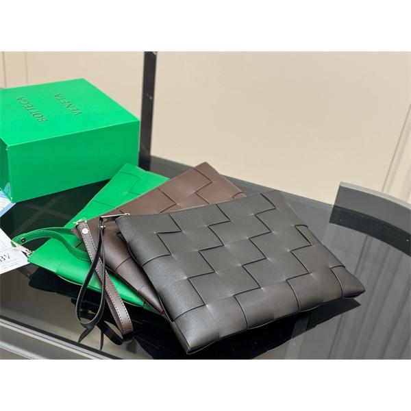 大人気☆NEW  ボッテガヴェネタポーチコピー BOTTEGA VENETA お得人気セール cassette  存在感◎26SS 激安通販 専門店
