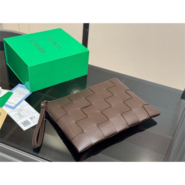 大人気☆NEW  ボッテガヴェネタポーチコピー BOTTEGA VENETA お得人気セール cassette  存在感◎26SS 激安通販 専門店