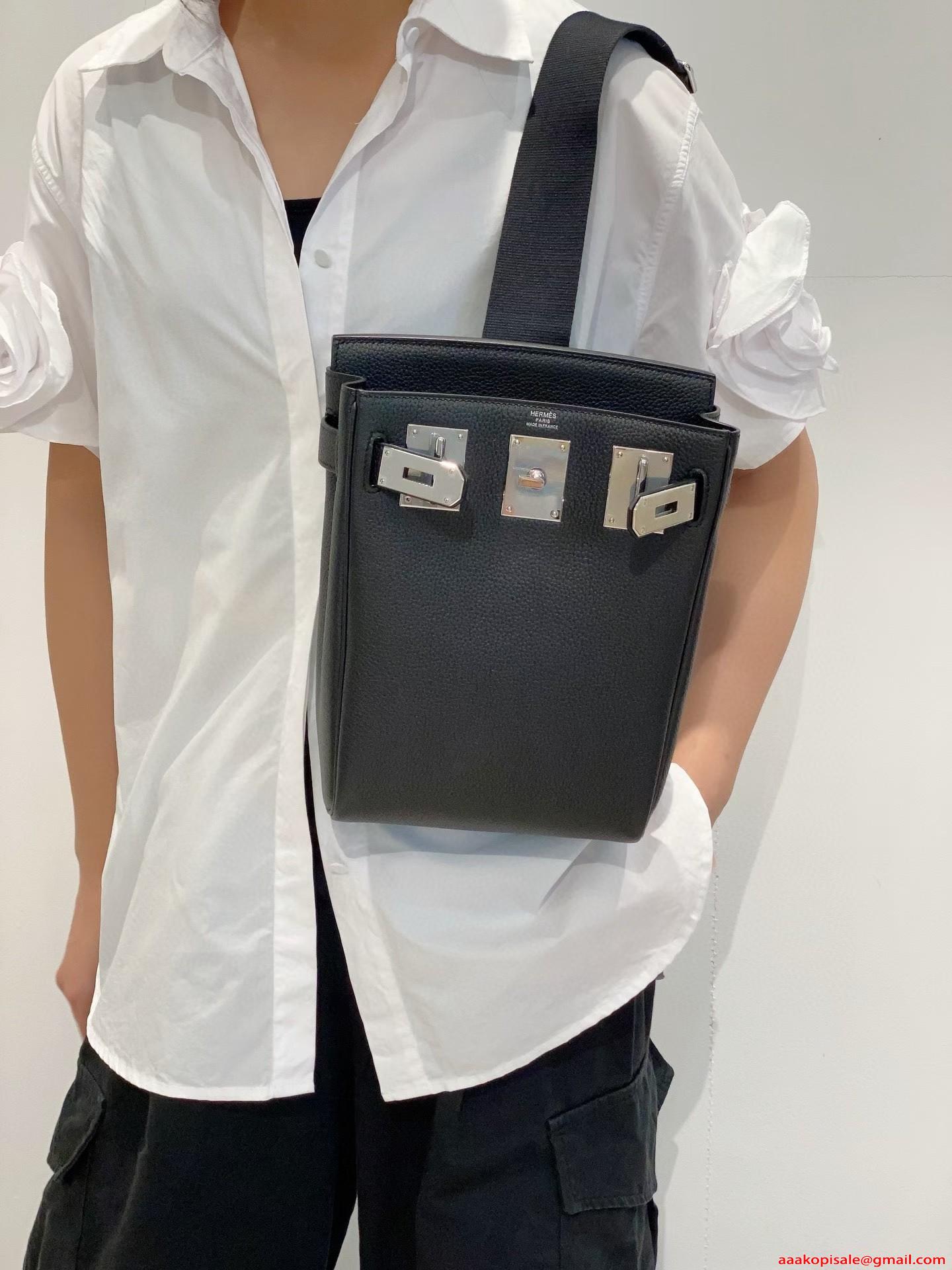 バッグ メンズ エルメス スーパーコピー ミニショルダー シンプル無地 高級感 モード系 Hermès