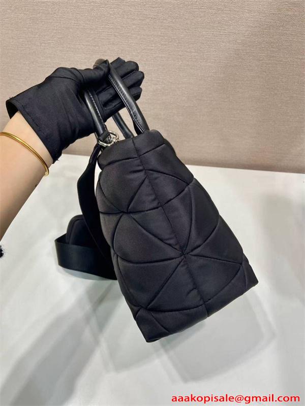 PRADA コピー プラダ ハンドバッグ ナイロンキルティング ブラック 2WAY ショルダーバッグ ミニポーチ付き 軽量 大容量 高級仕様 N級モデル レディース