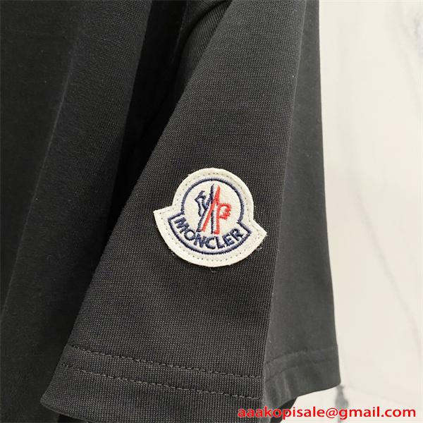 モンクレール コピー Moncler 半袖Tシャツ ブラック ホワイト ロゴネック クルーネック 刺繍ワッペン ストレッチコットン シンプル高級 ユニセックス