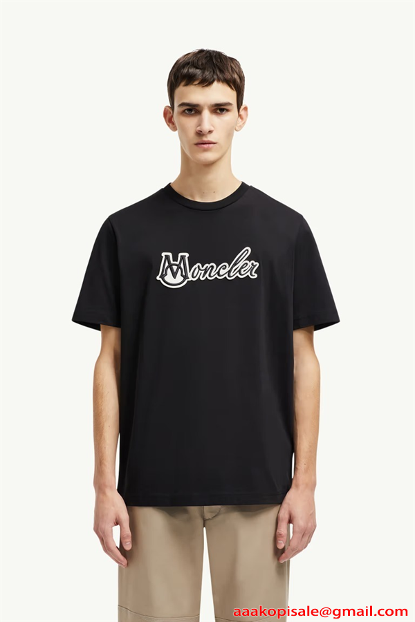 Moncler コピー モンクレール 半袖Tシャツ ブラック フロントロゴ