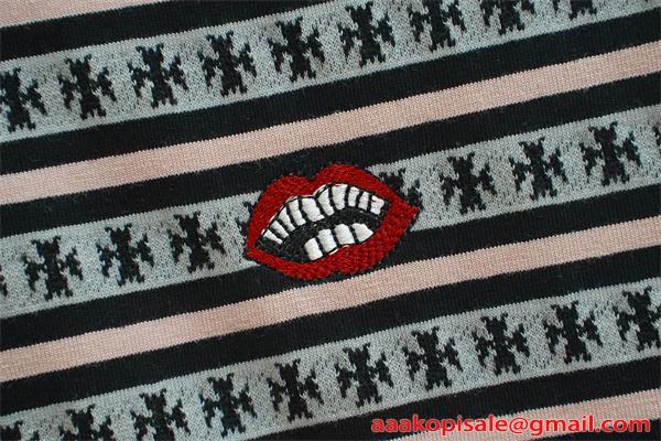 クロムハーツ コピー ボーダー 半袖Tシャツ ブラック ピンクグレー ワンポイント クルーネック Chrome Hearts
