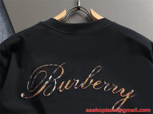 爽やか バーバリー コピー 半袖カットソー 白 黒 ロゴデザイン バックアクセント 夏映え シンプル 人気  BURBERRY