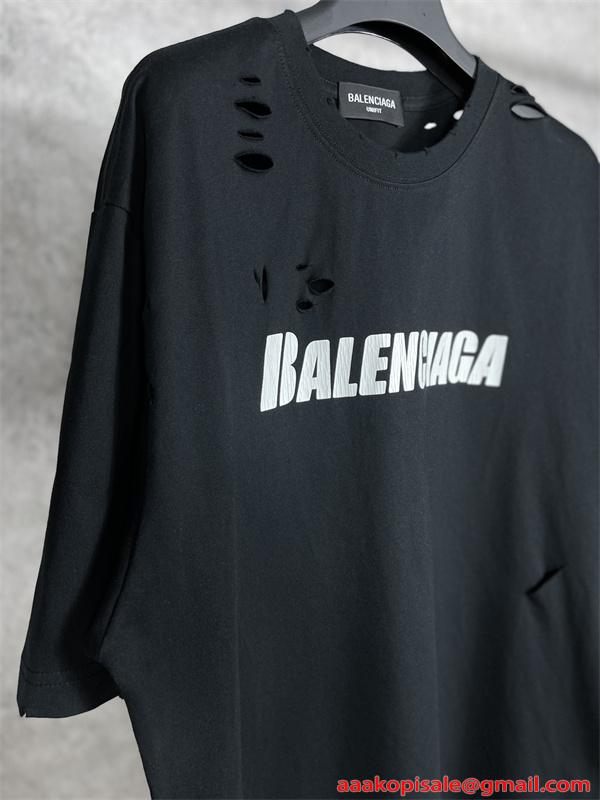 バレンシアガ コピー Balenciaga 651795 半袖Tシャツ ブラック ダメージ加工 ロゴプリント オーバーサイズ クラッシュデザイン ストリート系 メンズ