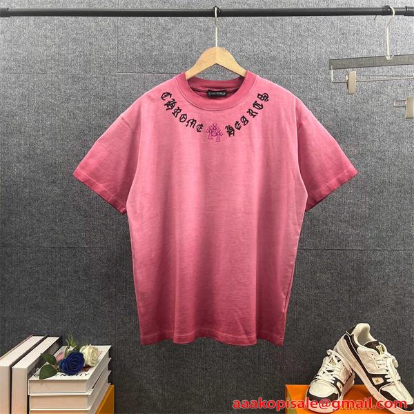 ピンク 半袖Tシャツ ネックロゴ クロスモチーフ バックプリント 甘辛ストリート クロムハーツ コピー Chrome Hearts