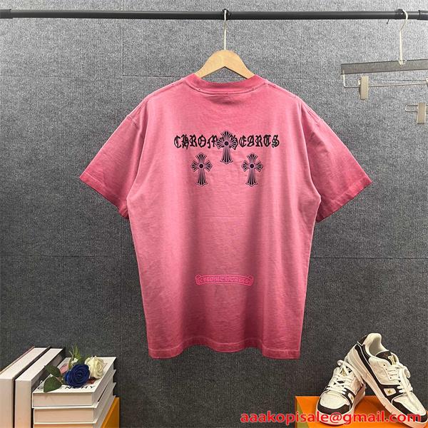 ピンク 半袖Tシャツ ネックロゴ クロスモチーフ バックプリント 甘辛ストリート クロムハーツ コピー Chrome Hearts
