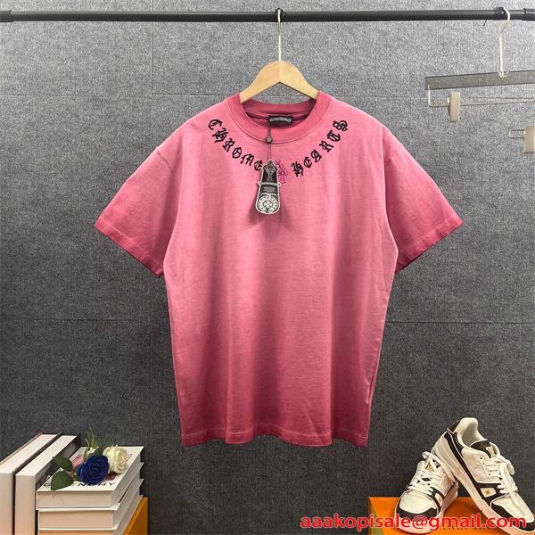 ピンク 半袖Tシャツ ネックロゴ クロスモチーフ バックプリント 甘辛ストリート クロムハーツ コピー Chrome Hearts