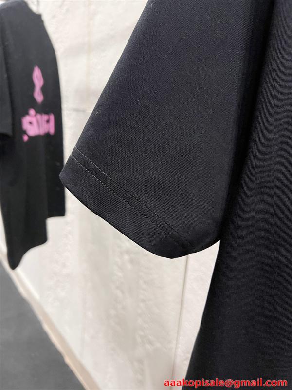 ブラック 半袖Tシャツ バレンシアガ コピー ピンク バックプリント ストリート Balenciaga 映えデザイン