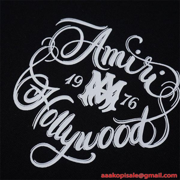 アミリ AMIRI コピー Tシャツ メンズ ワンポイントロゴ 刺繍風プリント 半袖 クルーネック ブラック ミニロゴ シンプル ストリート