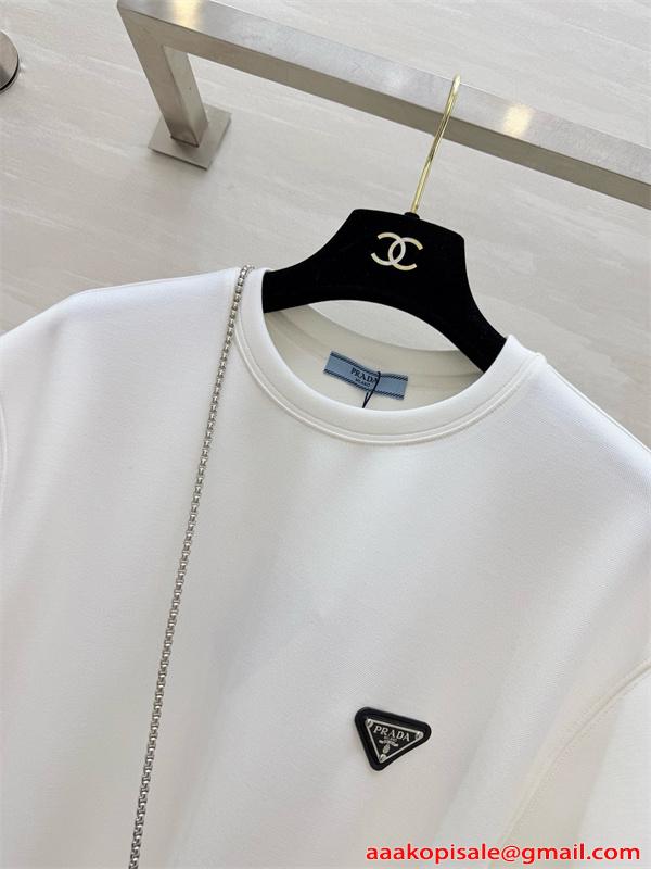 PRADAプラダロングtシャツコピー★2026トレンドファッション性抜群スタイリッシュ★ミニバッグ付き