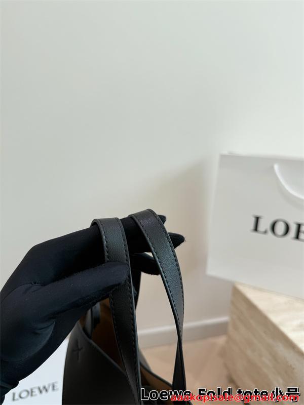 2026新作 LOEWE Fold toteロエベトートバッグコピー セレブ愛用のファッションアイテム
