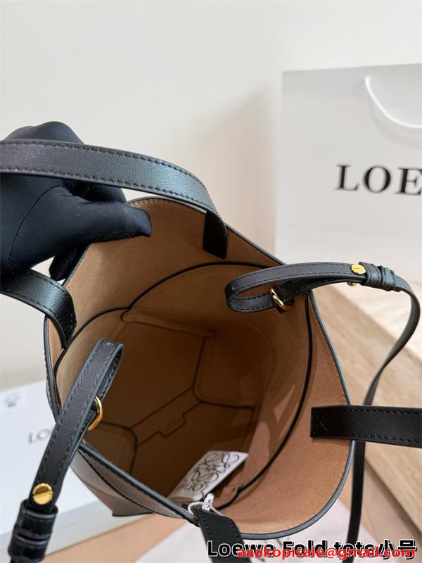 2026新作 LOEWE Fold toteロエベトートバッグコピー セレブ愛用のファッションアイテム