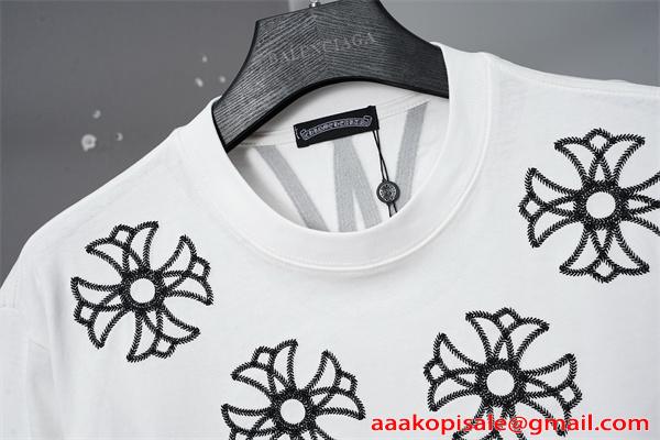 激安 刺繍Tシャツ クロムハーツ コピー CHROME HEARTS  クロス刺繍 ブラック ホワイト 半袖 ビッグシルエット ストリート系 ユニセックス フラワークロス バックデザイン 高見え 夏コーデ 