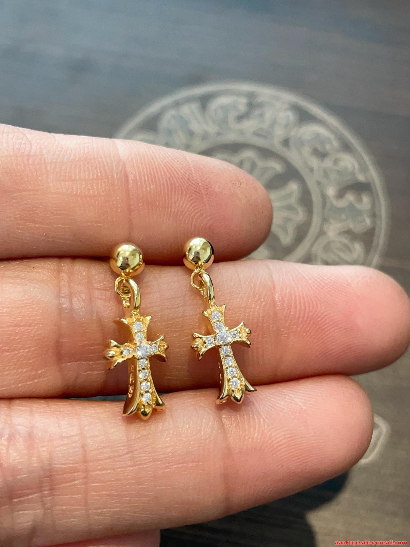 男女兼用 2026トレンド★CHROME HEARTS クロムハーツピアスコピー おしゃれ シンプルデザイン ファッションコーデに◎