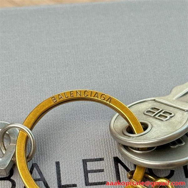 2026新作 ファッションリーダー必見BALENCIAGA  バレンシアガ バッグチャームコピー毎日使いたくなるほど可愛い