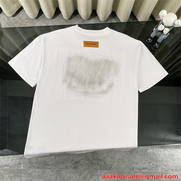 エンボスロゴ 半袖Tシャツ ルイヴィトン コピー Louis Vuitton メンズ レディース 立体モノグラム シンプル 高級感 無地 クルーネック